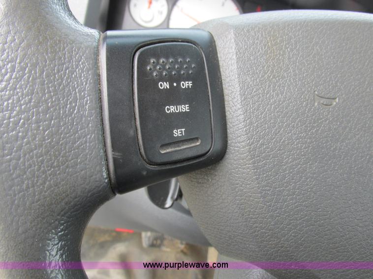 image for item L7118 2009 Dodge Ram 5500 bucket truck