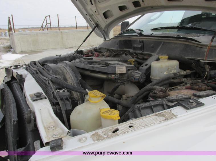 image for item L7118 2009 Dodge Ram 5500 bucket truck