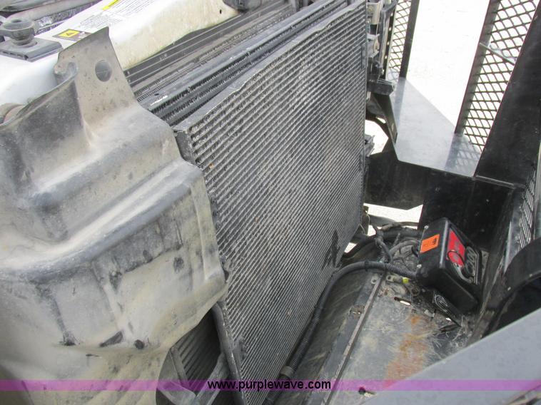 image for item L7118 2009 Dodge Ram 5500 bucket truck