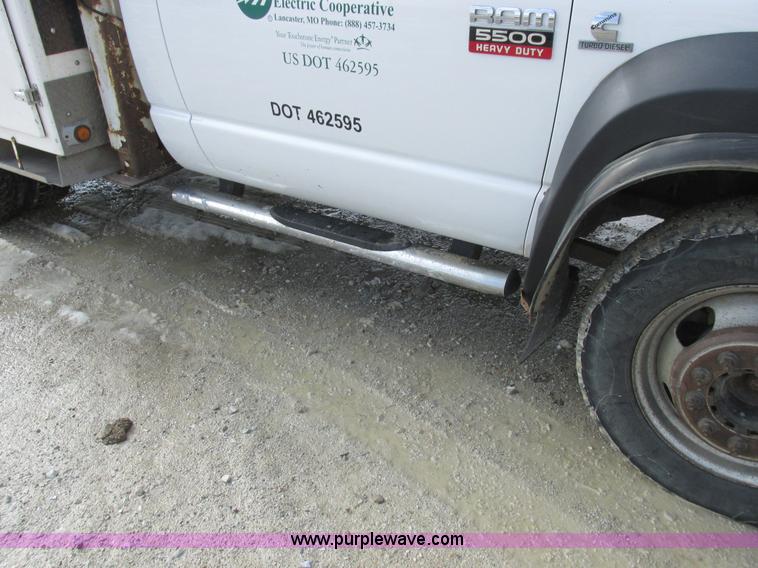 image for item L7119 2009 Dodge Ram 5500 bucket truck