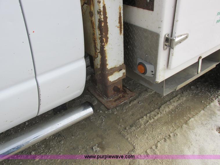 image for item L7119 2009 Dodge Ram 5500 bucket truck