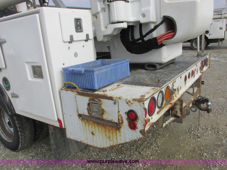 image for item L7119 2009 Dodge Ram 5500 bucket truck