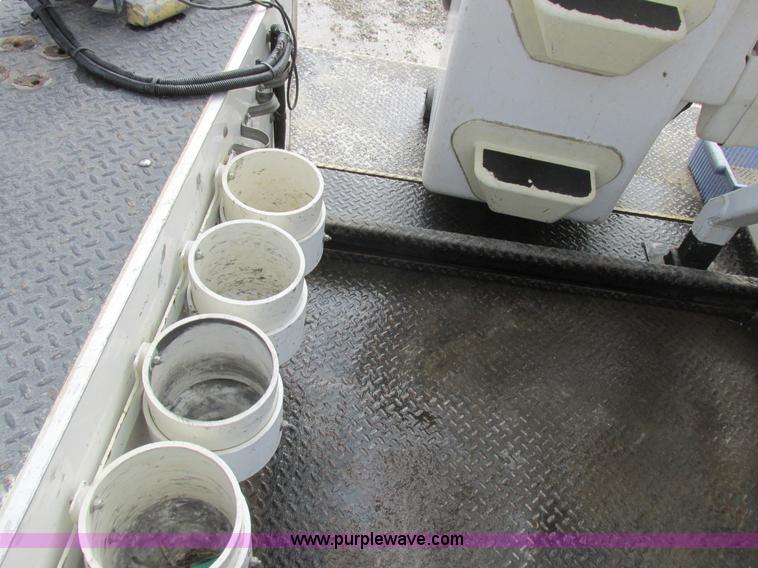 image for item L7119 2009 Dodge Ram 5500 bucket truck