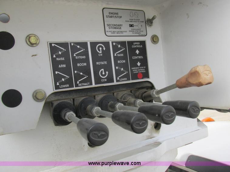 image for item L7119 2009 Dodge Ram 5500 bucket truck