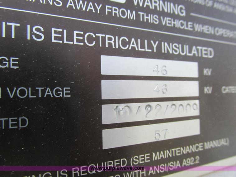 image for item L7119 2009 Dodge Ram 5500 bucket truck