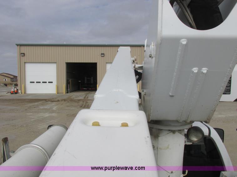 image for item L7119 2009 Dodge Ram 5500 bucket truck