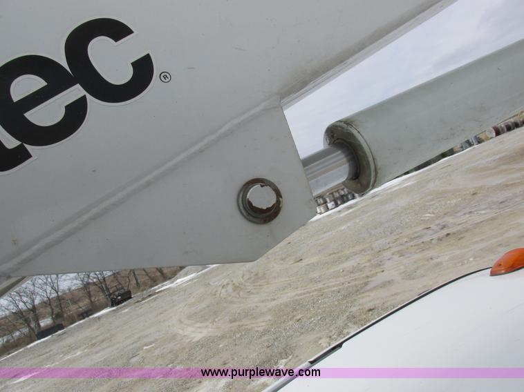 image for item L7119 2009 Dodge Ram 5500 bucket truck