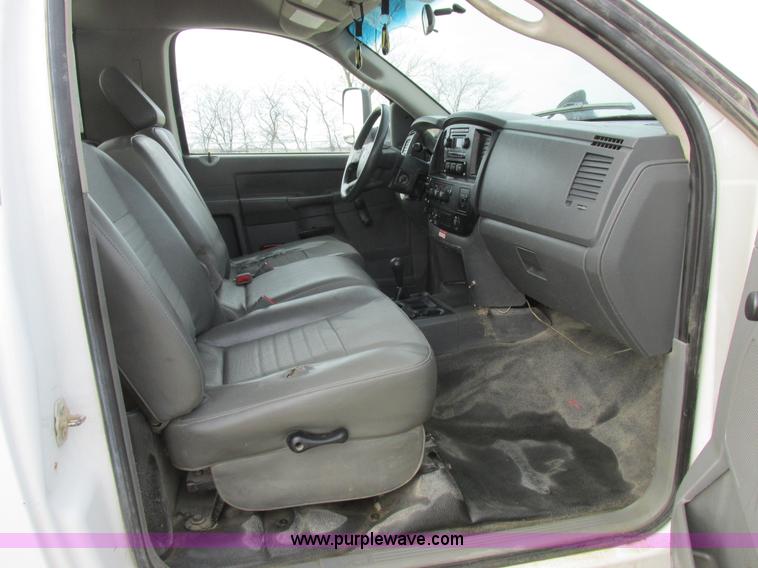 image for item L7119 2009 Dodge Ram 5500 bucket truck