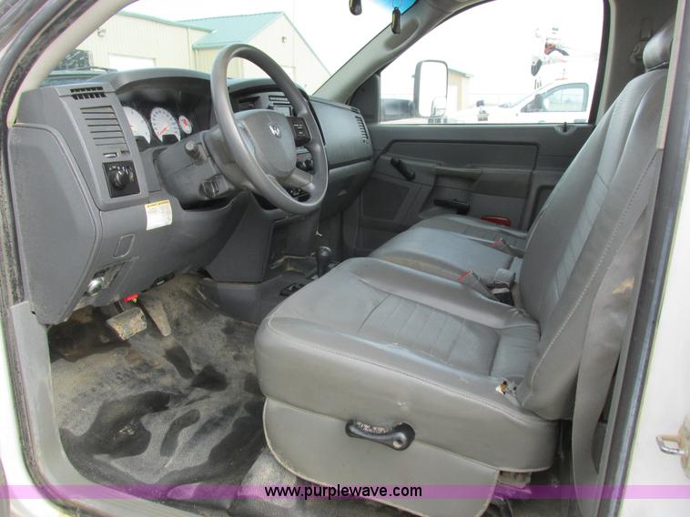 image for item L7119 2009 Dodge Ram 5500 bucket truck