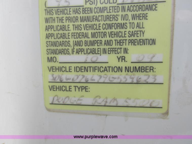 image for item L7119 2009 Dodge Ram 5500 bucket truck