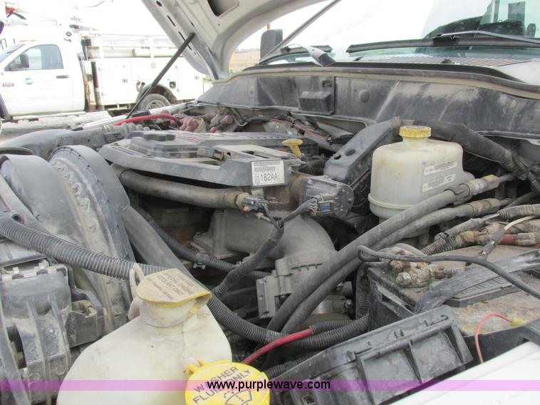 image for item L7119 2009 Dodge Ram 5500 bucket truck