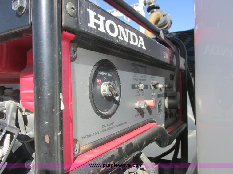 image for item L7126 2007 Freightliner Business Class M2 service truck