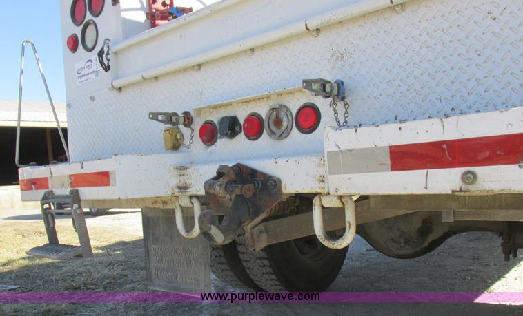 image for item L7126 2007 Freightliner Business Class M2 service truck