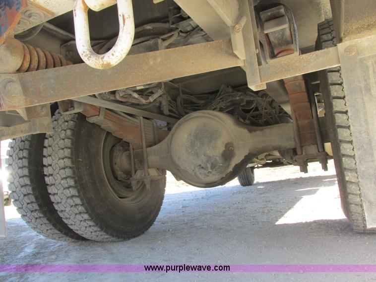 image for item L7126 2007 Freightliner Business Class M2 service truck