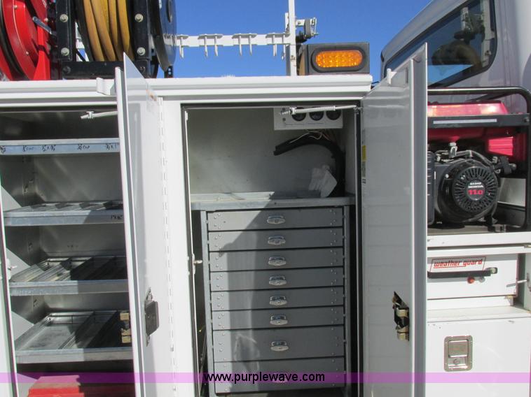 image for item L7126 2007 Freightliner Business Class M2 service truck