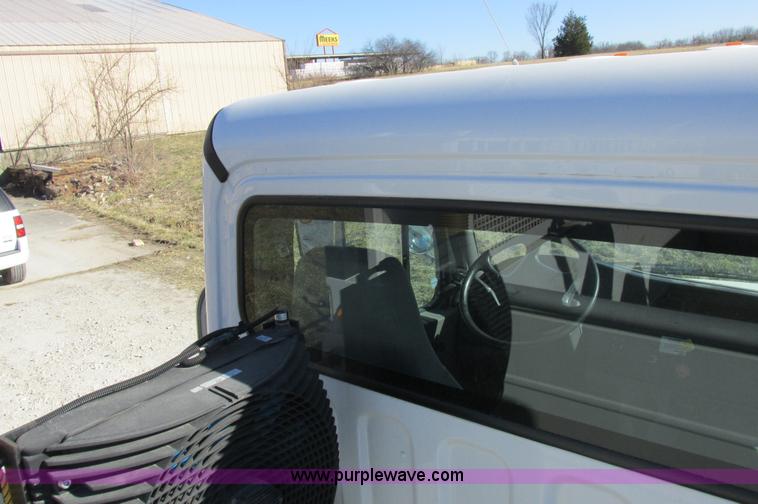 image for item L7126 2007 Freightliner Business Class M2 service truck