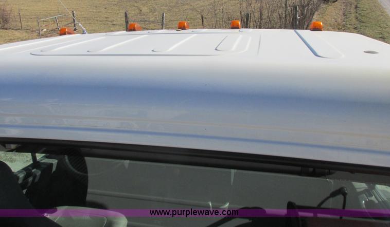 image for item L7126 2007 Freightliner Business Class M2 service truck