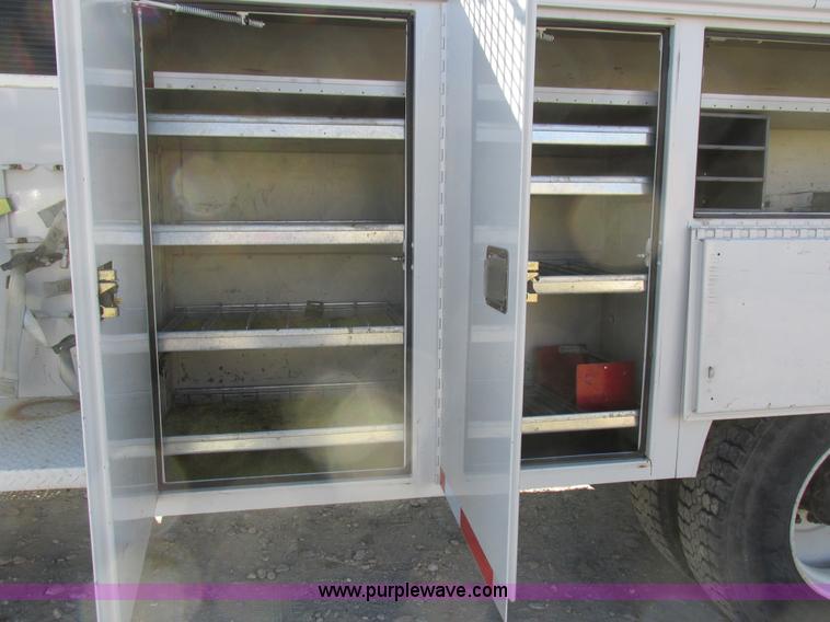 image for item L7126 2007 Freightliner Business Class M2 service truck