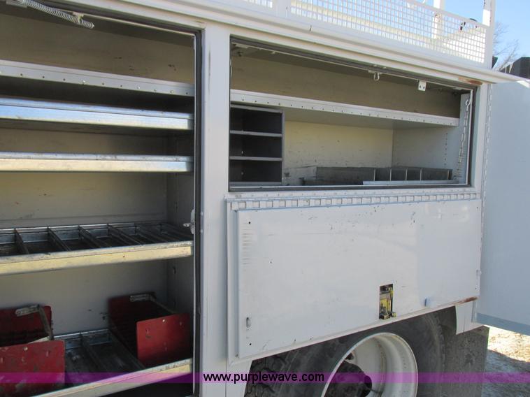 image for item L7126 2007 Freightliner Business Class M2 service truck