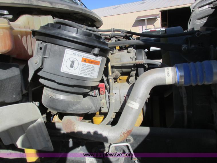 image for item L7126 2007 Freightliner Business Class M2 service truck