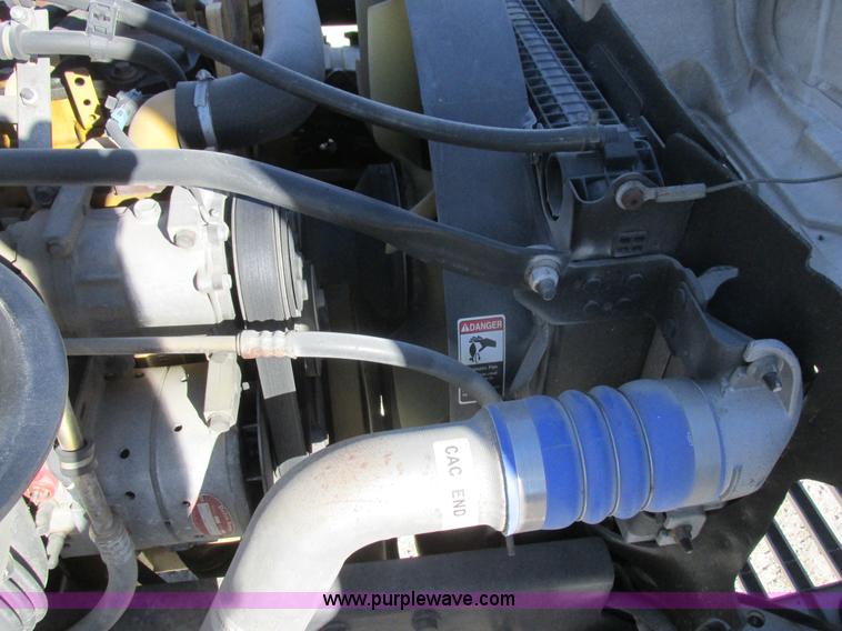 image for item L7126 2007 Freightliner Business Class M2 service truck