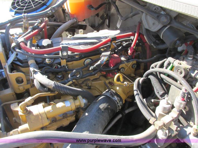 image for item L7126 2007 Freightliner Business Class M2 service truck