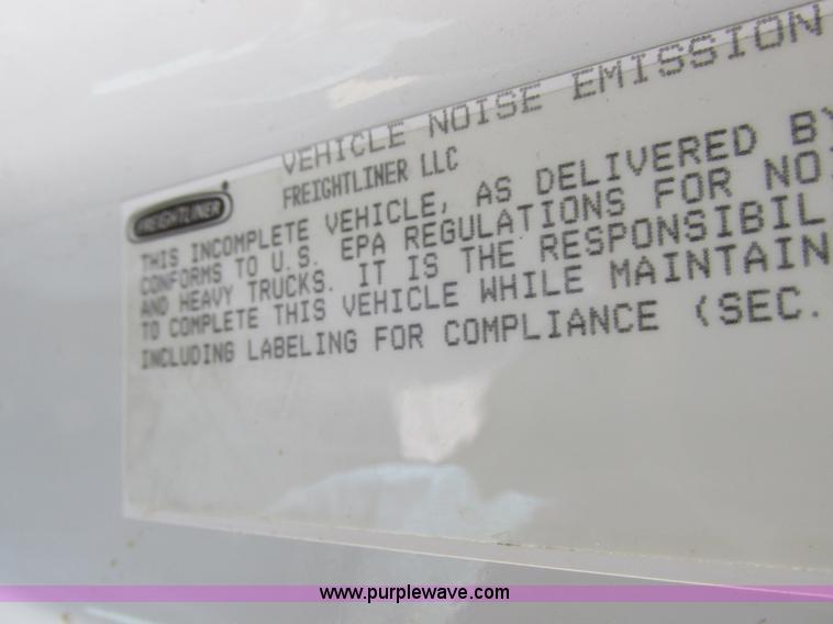 image for item L7126 2007 Freightliner Business Class M2 service truck