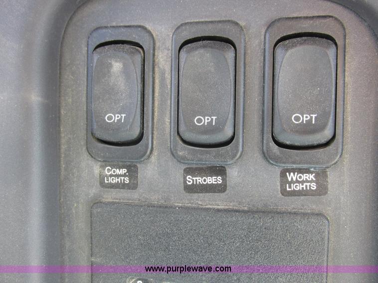 image for item L7126 2007 Freightliner Business Class M2 service truck