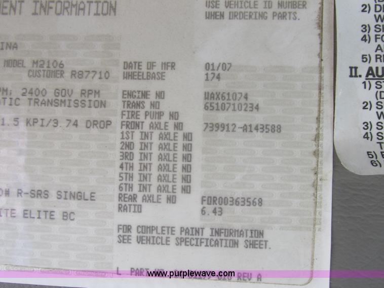 image for item L7126 2007 Freightliner Business Class M2 service truck