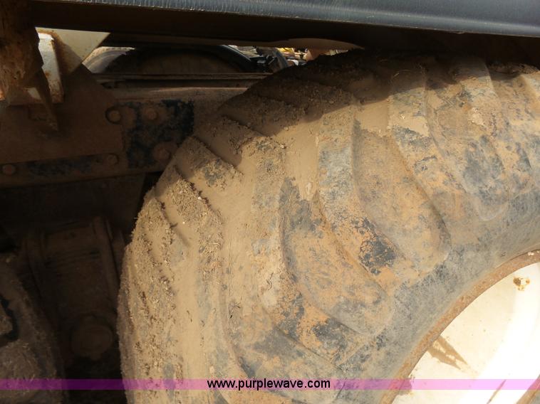 image for item L7264 1986 Mack R688ST manure spreader truck