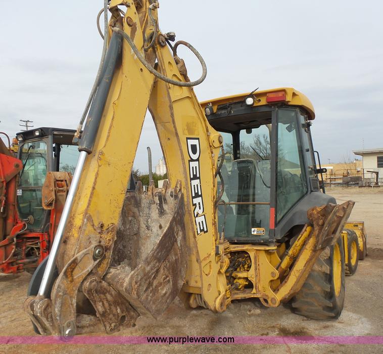 image for item L7266 2006 John Deere 644 backhoe