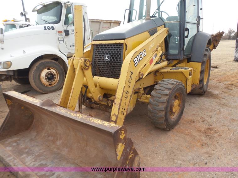 image for item L7266 2006 John Deere 644 backhoe