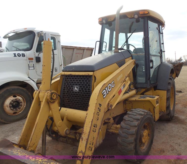 image for item L7266 2006 John Deere 644 backhoe