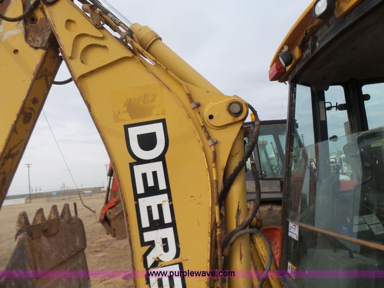 image for item L7266 2006 John Deere 644 backhoe