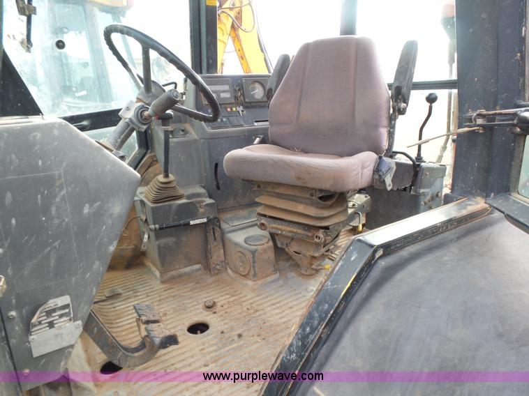 image for item L7267 Ford 555D backhoe