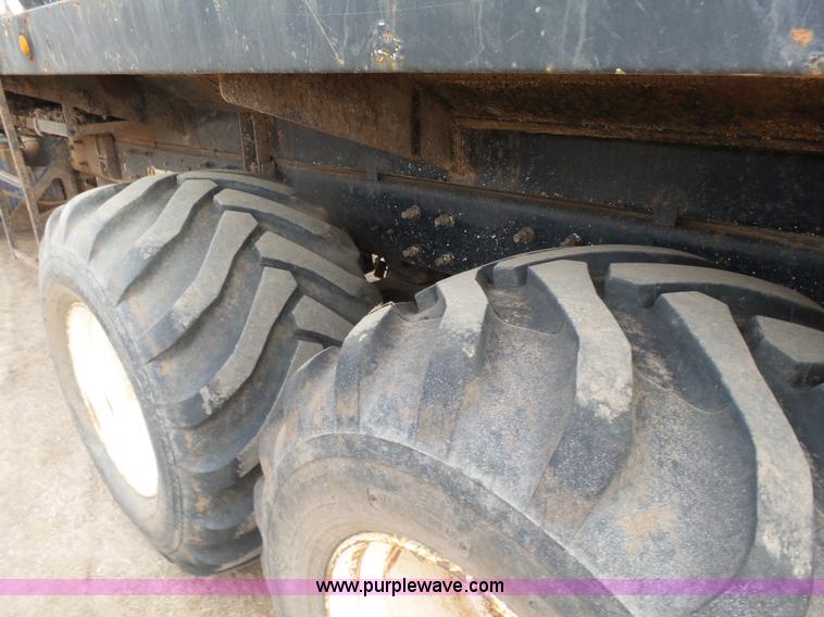 image for item L7269 2001 Mack RD690S tank truck