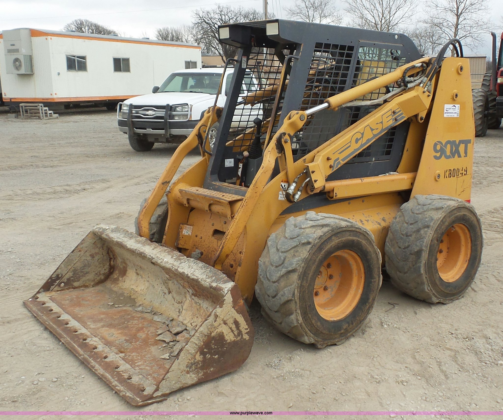 Case 90XT skid steer in Topeka, KS Item K5059 sold Purple Wave