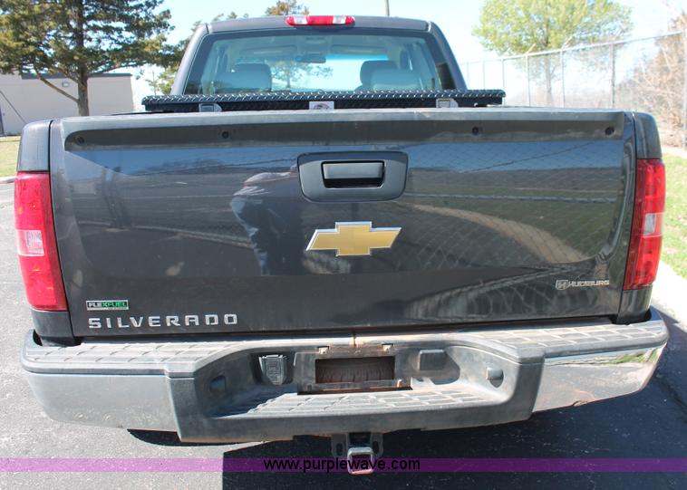 image for item AO9416 2011 Chevrolet Silverado 1500 Ext. Cab pickup truck