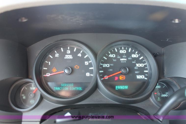 image for item AO9416 2011 Chevrolet Silverado 1500 Ext. Cab pickup truck