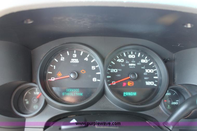 image for item AO9416 2011 Chevrolet Silverado 1500 Ext. Cab pickup truck