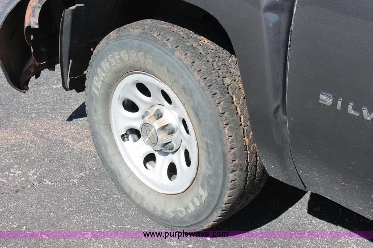 image for item AO9416 2011 Chevrolet Silverado 1500 Ext. Cab pickup truck