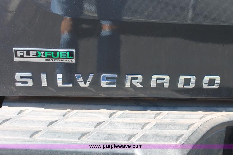 image for item AO9416 2011 Chevrolet Silverado 1500 Ext. Cab pickup truck