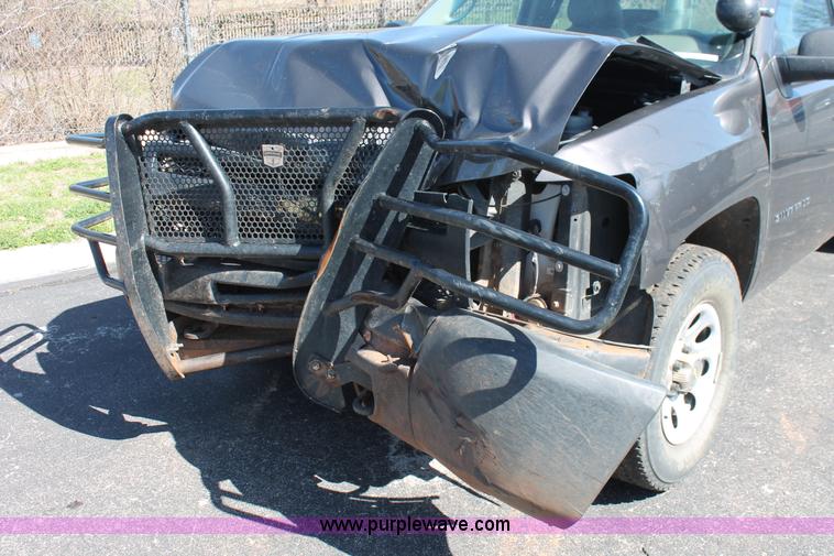 image for item AO9416 2011 Chevrolet Silverado 1500 Ext. Cab pickup truck