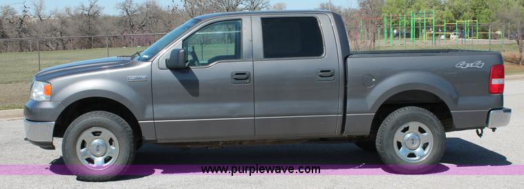 image for item AO9417 2007 Ford F150 XLT Crew Cab pickup truck