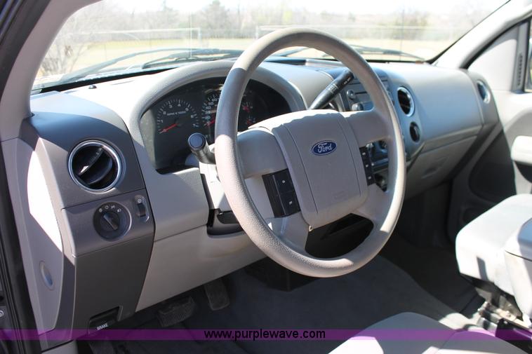 image for item AO9417 2007 Ford F150 XLT Crew Cab pickup truck