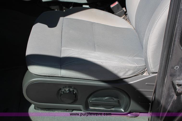 image for item AO9417 2007 Ford F150 XLT Crew Cab pickup truck