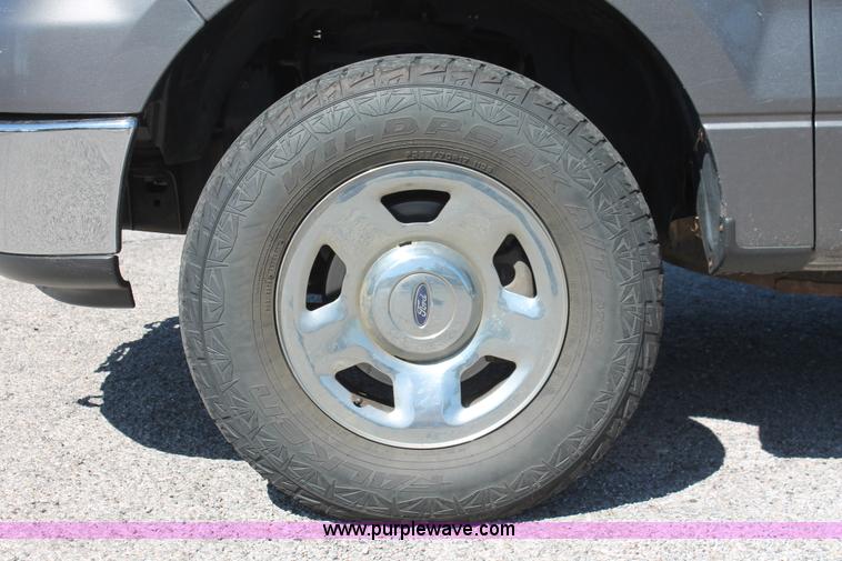 image for item AO9417 2007 Ford F150 XLT Crew Cab pickup truck