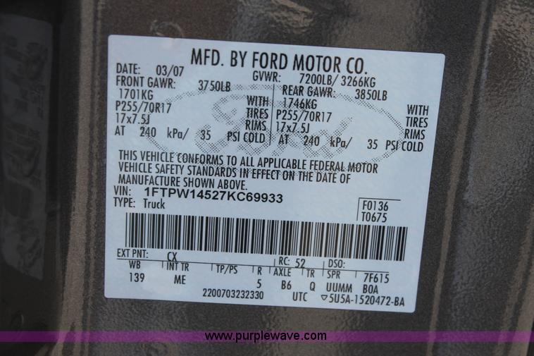 image for item AO9417 2007 Ford F150 XLT Crew Cab pickup truck