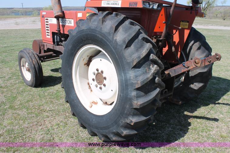 image for item AQ9710 Fiat Hesston 566 tractor