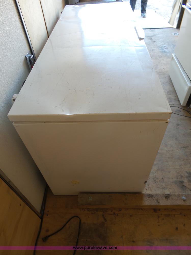 image for item AR9464 Assorted appliances